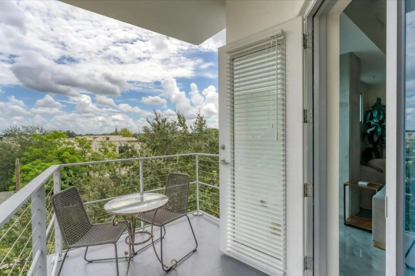 Modern 3 Bedroom Condo In Downtown W Free Parking Orlando Apartman