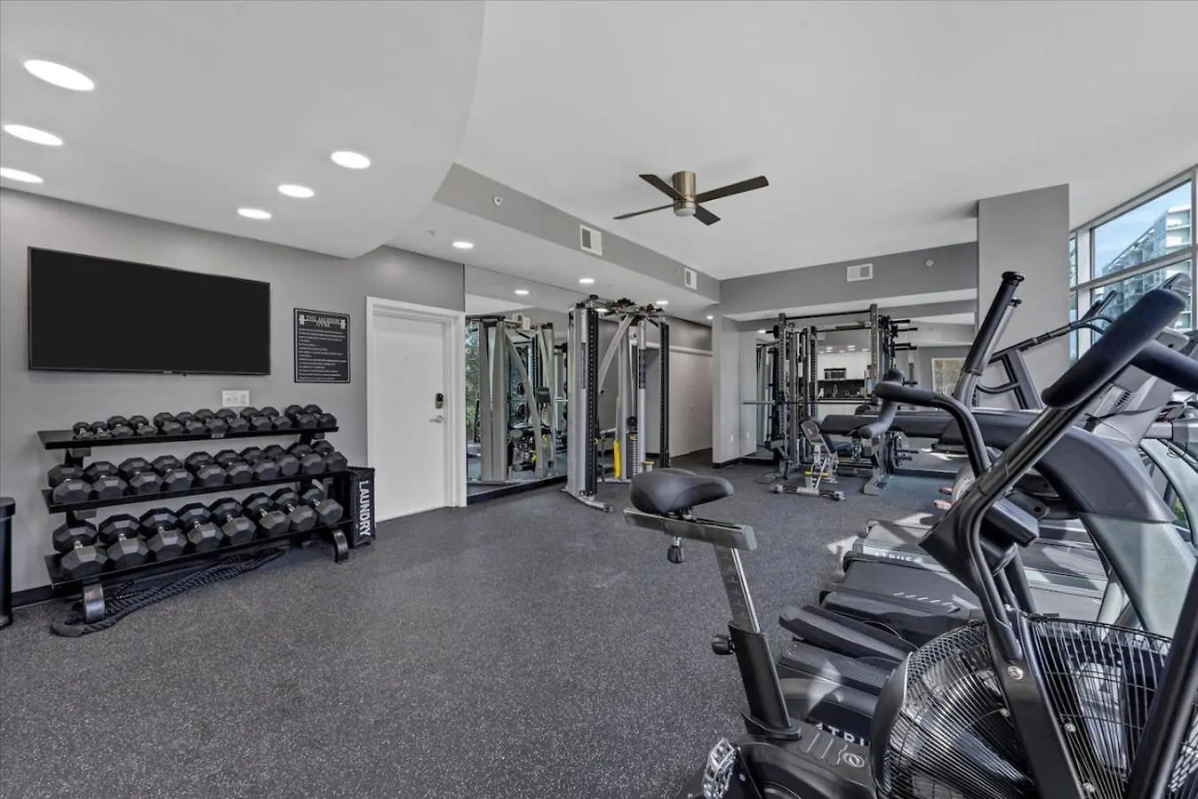 Apartment Modern 3 Bedroom Condo In Downtown W Free Parking Orlando