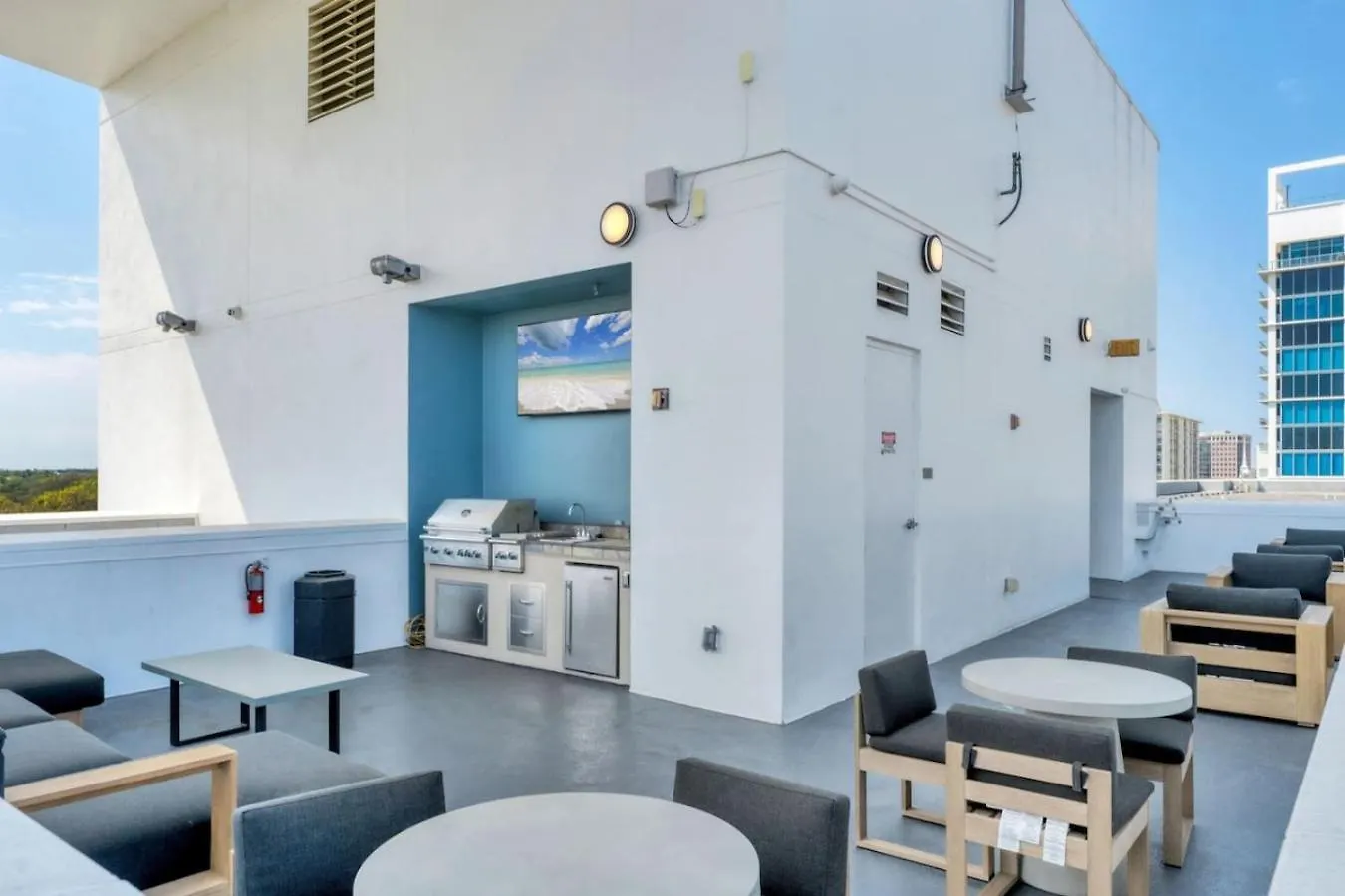 Modern 3 Bedroom Condo In Downtown W Free Parking Orlando