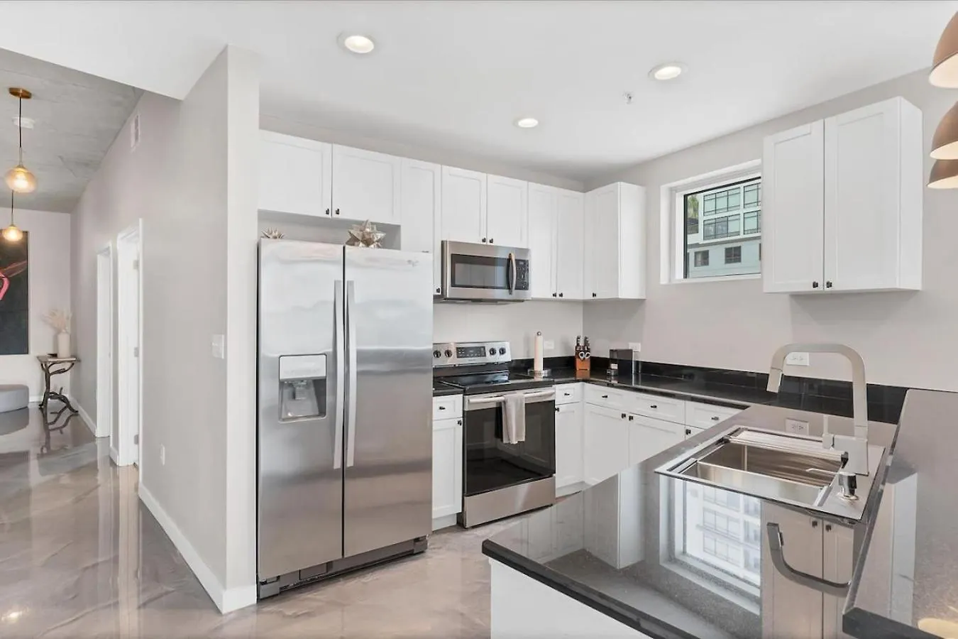 Modern 3 Bedroom Condo In Downtown W Free Parking Orlando 0*,