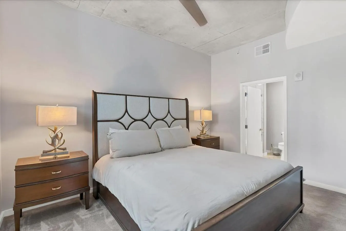 Modern 3 Bedroom Condo In Downtown W Free Parking Orlando United States