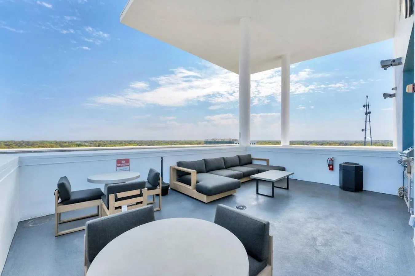 Modern 3 Bedroom Condo In Downtown W Free Parking Orlando Apartment