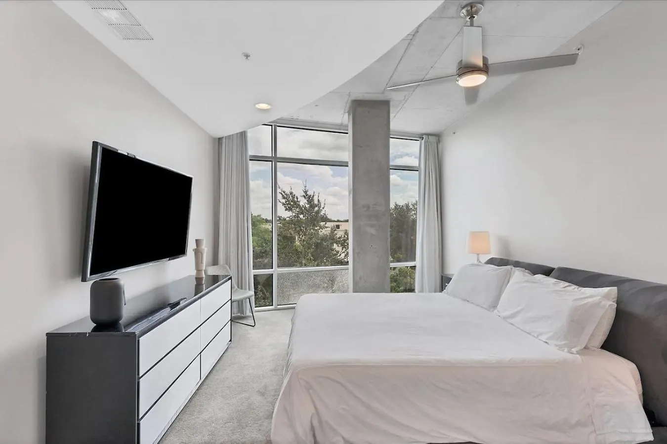 Apartment Modern 3 Bedroom Condo In Downtown W Free Parking Orlando