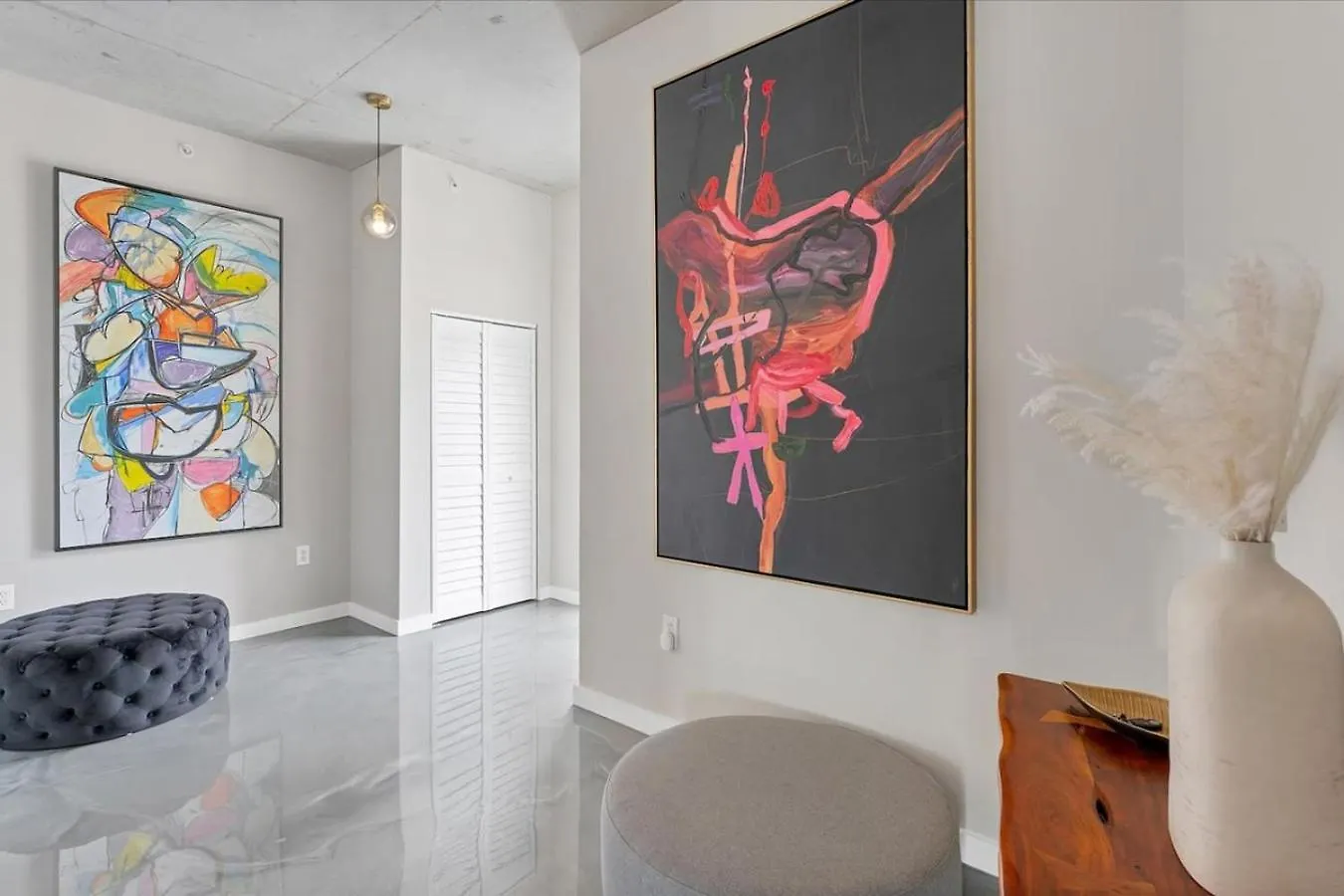 Modern 3 Bedroom Condo In Downtown W Free Parking Orlando Apartment