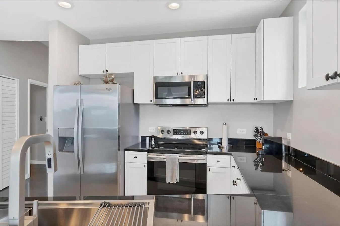 Modern 3 Bedroom Condo In Downtown W Free Parking Orlando United States