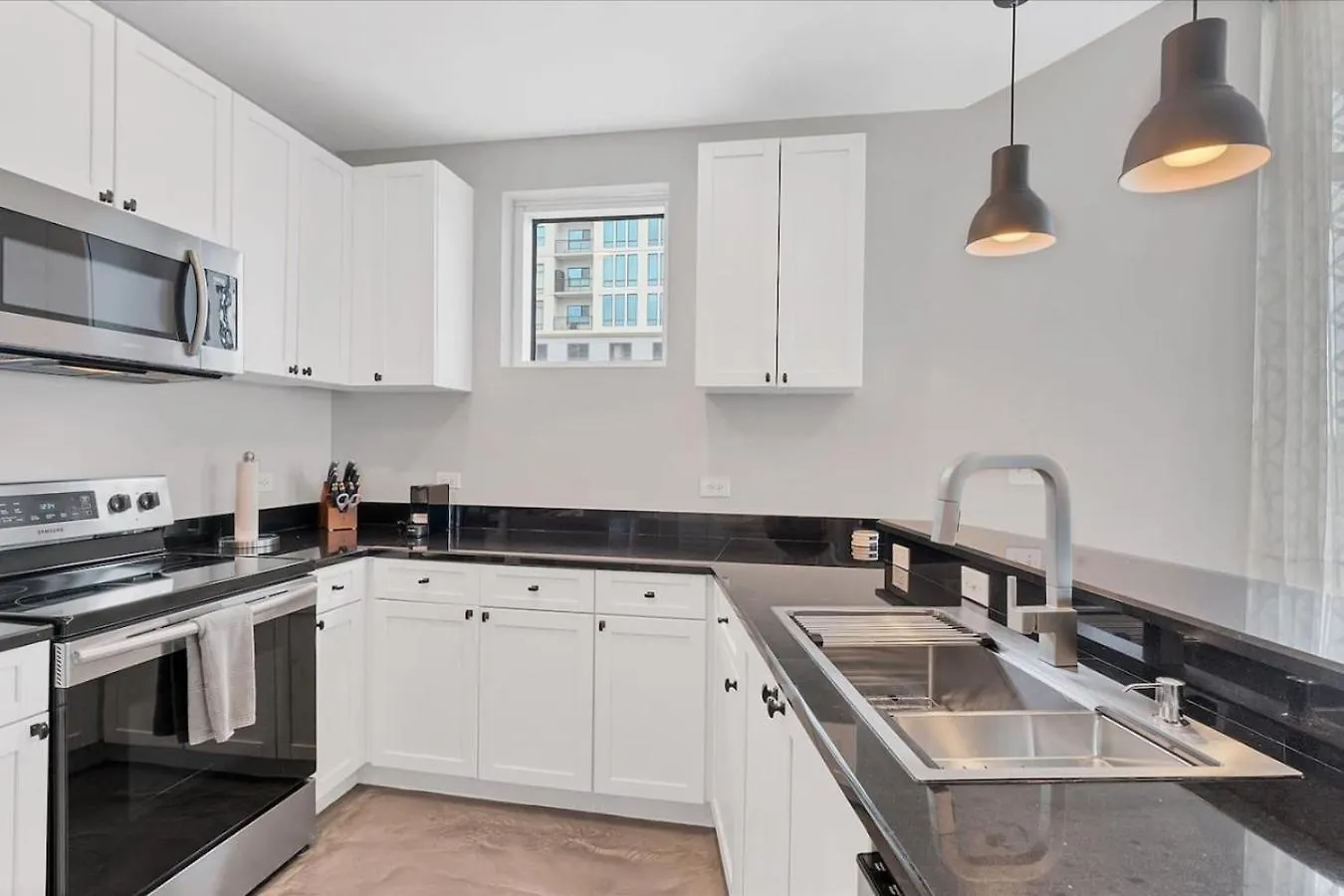 Apartment Modern 3 Bedroom Condo In Downtown W Free Parking Orlando