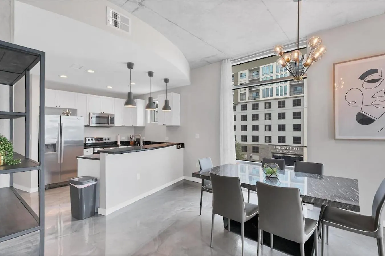 Modern 3 Bedroom Condo In Downtown W Free Parking Orlando 0*,  United States